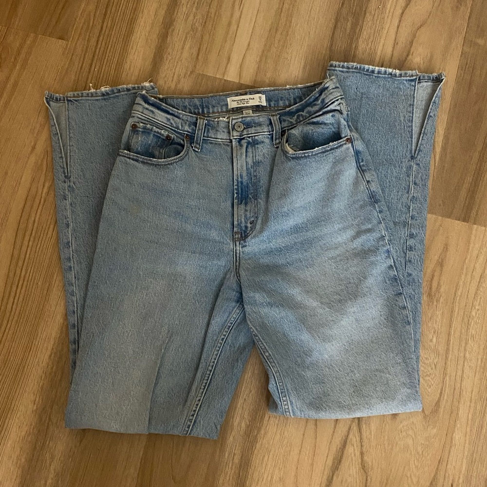 Abercrombie and Fitch Ultra High Rise with Slits at Ankles